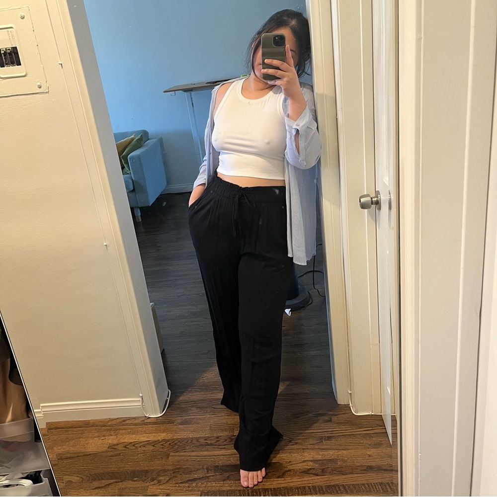 H&M black high rise wide leg pants - Picture 2 of 6